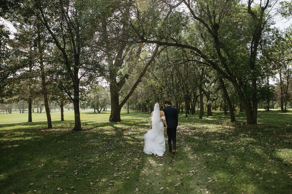 Planning a North Dakota Wedding? Here’s What to Know About Every Season