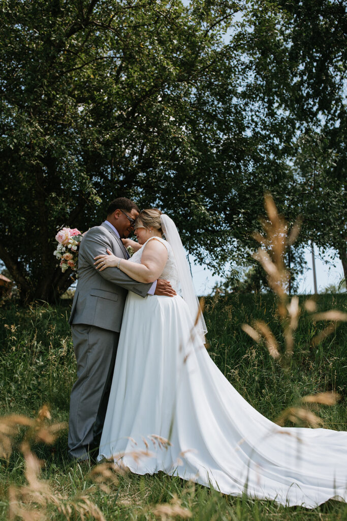 golden hour bridal portraits in north dakota