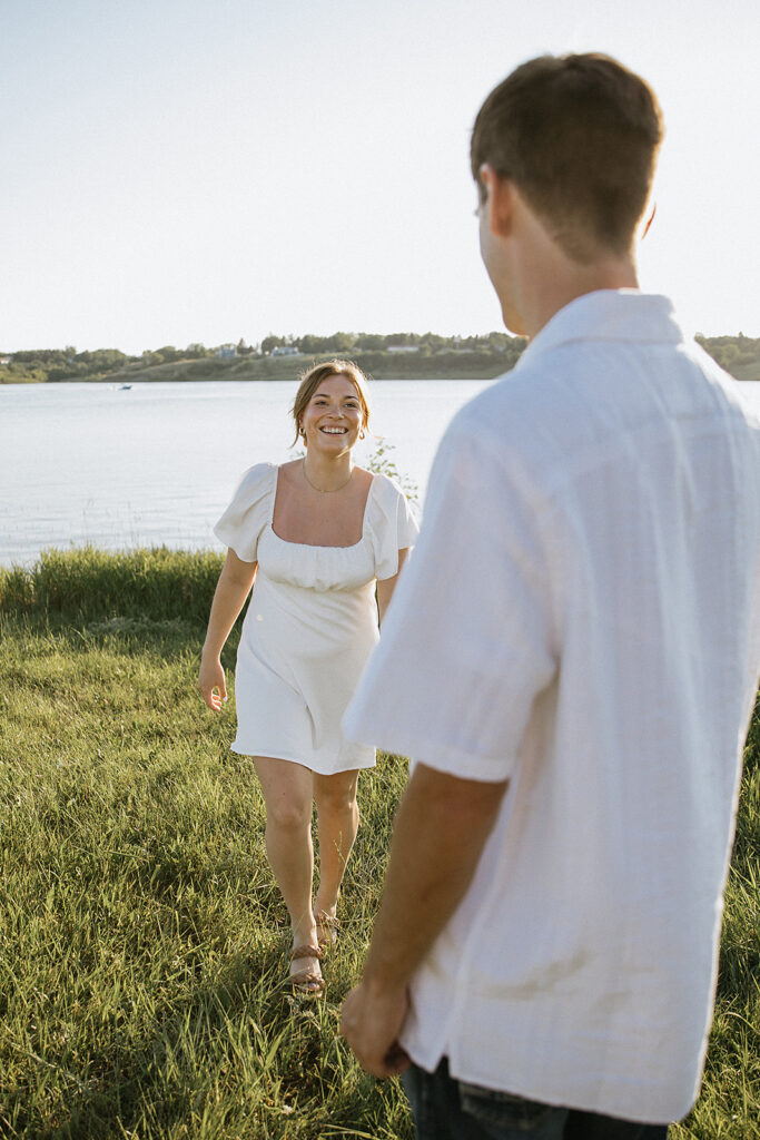 Engagement Session Prep Tips That’ll Help You Feel Like a Total Pro in Front of the Camera