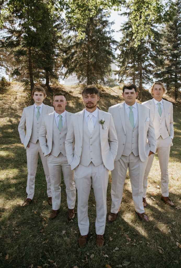 picture of the groom and his friends