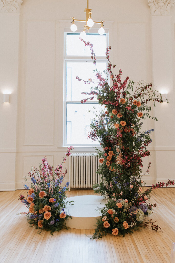 stunning florals at the altar