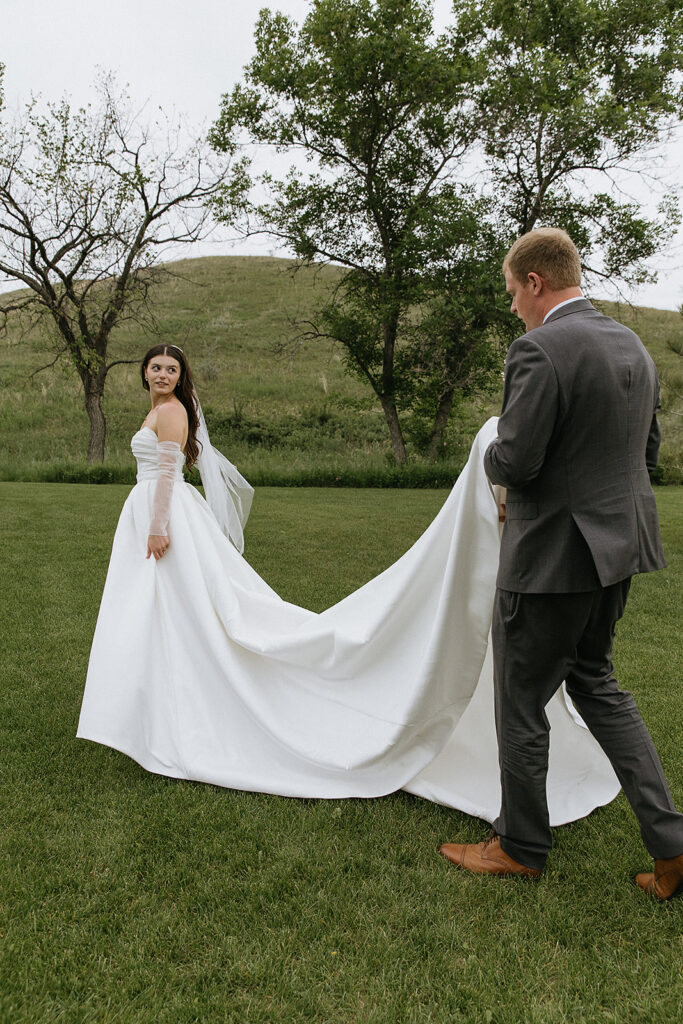 Beautiful picture of the soon to be married couple