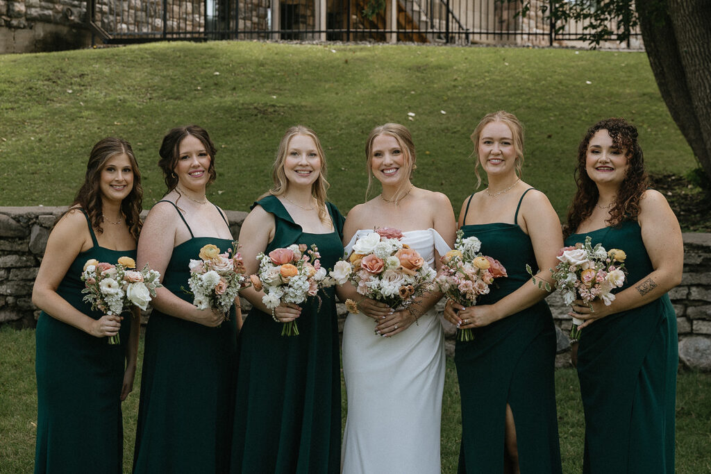 cute picture of the bride and her friends
