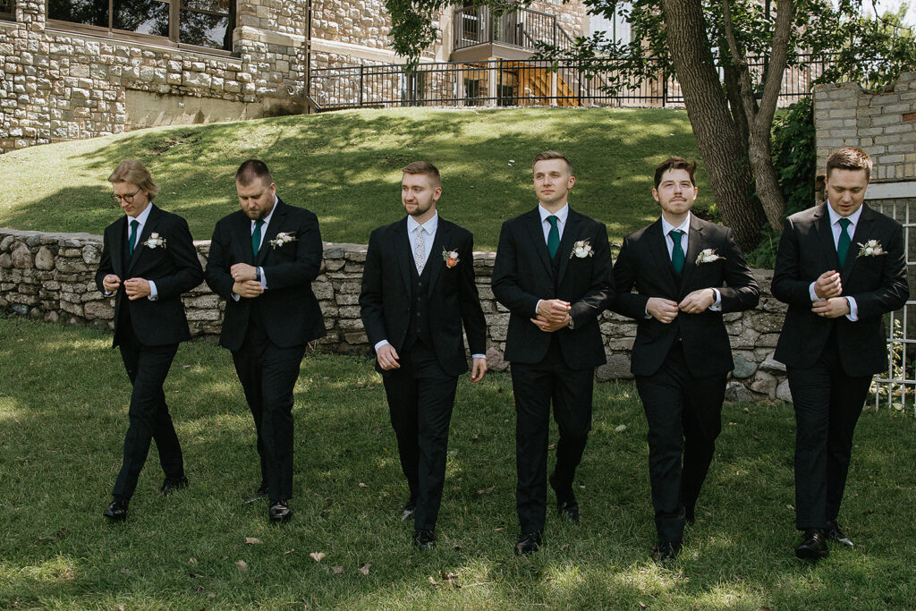 picture of the groom and his friends
