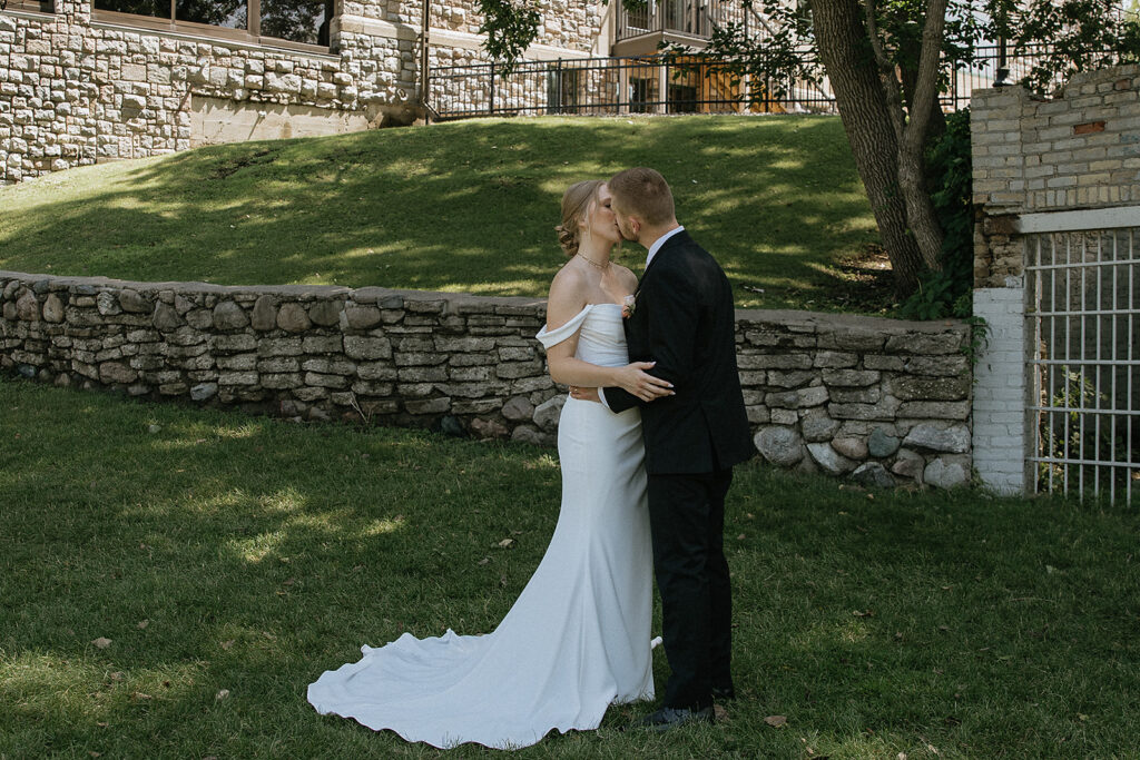 Your Go-To Guide for the Best Fargo Wedding Vendors