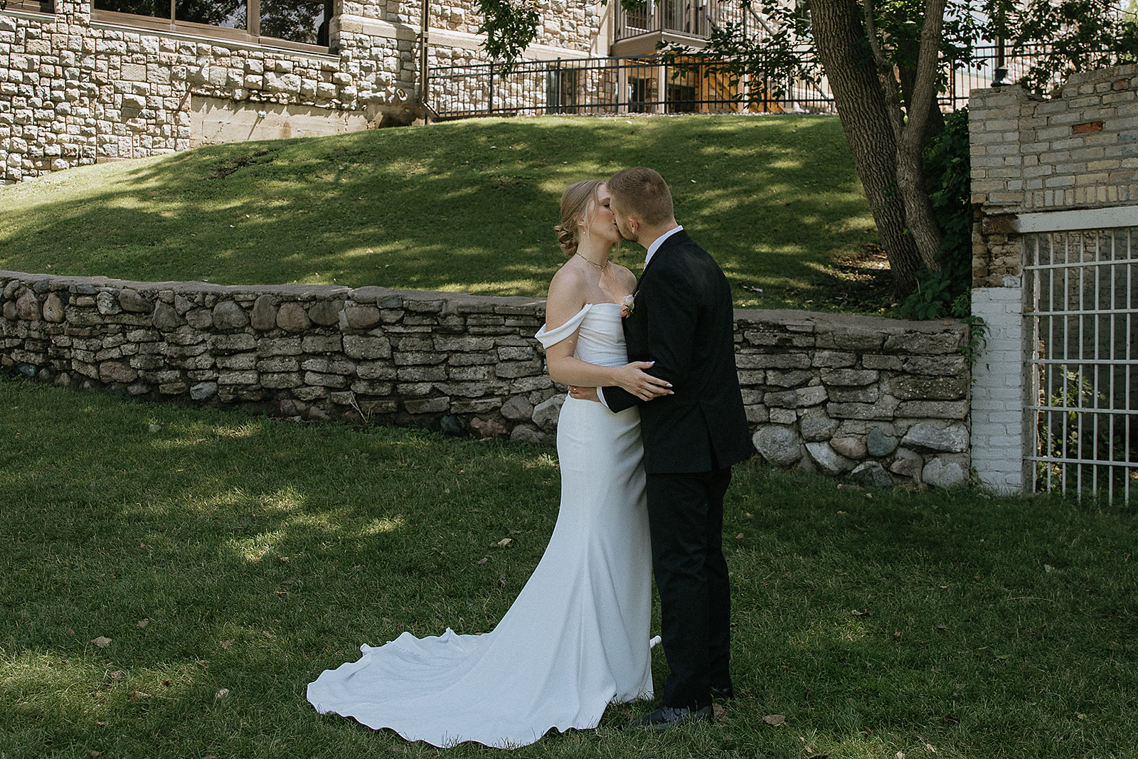 Your Go-To Guide for the Best Fargo Wedding Vendors