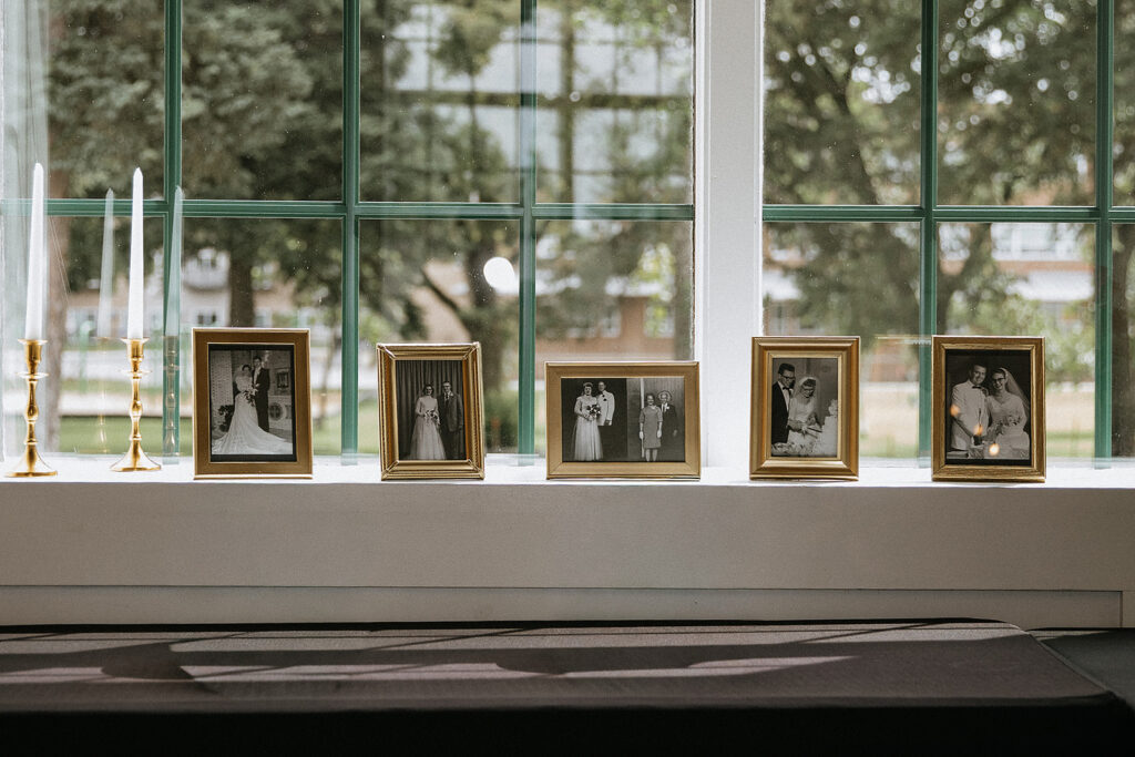 Kylie & Ian’s Romantic Modern Wedding at RiverHaven Events Center