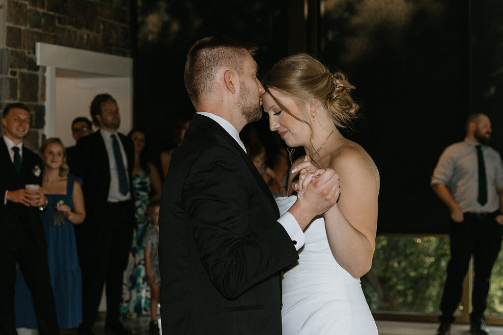 Kylie & Ian’s Romantic Modern Wedding at RiverHaven Events Center