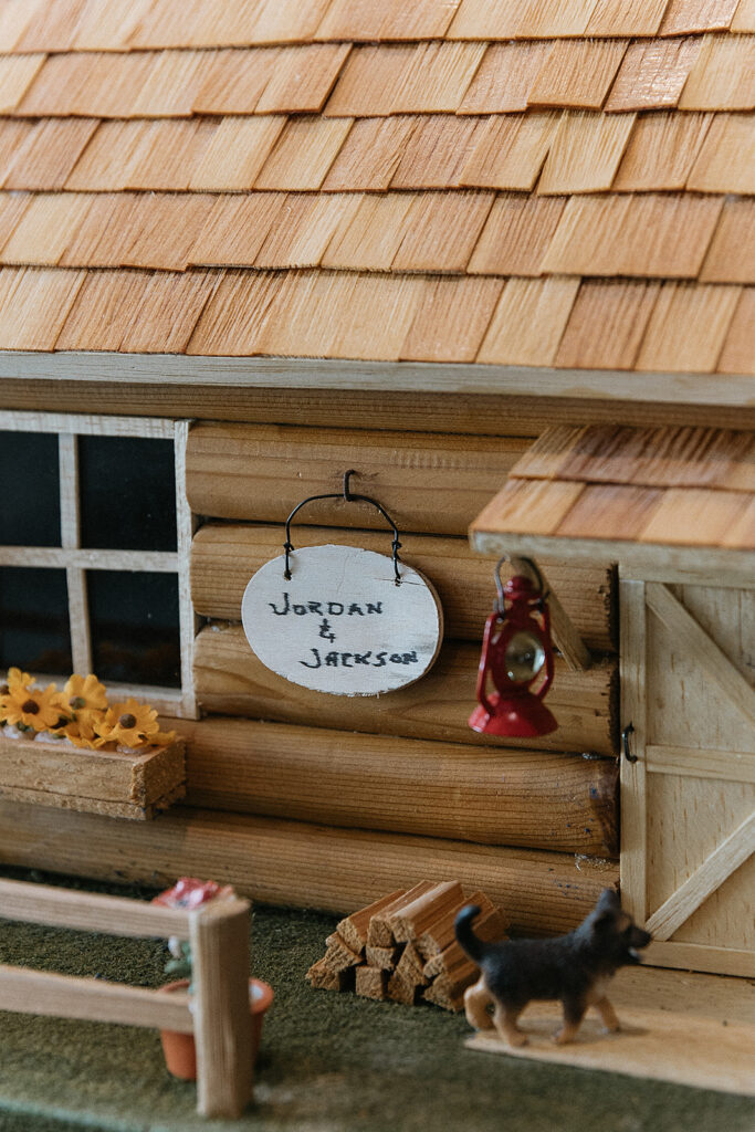 Beautiful details at the wedding reception party