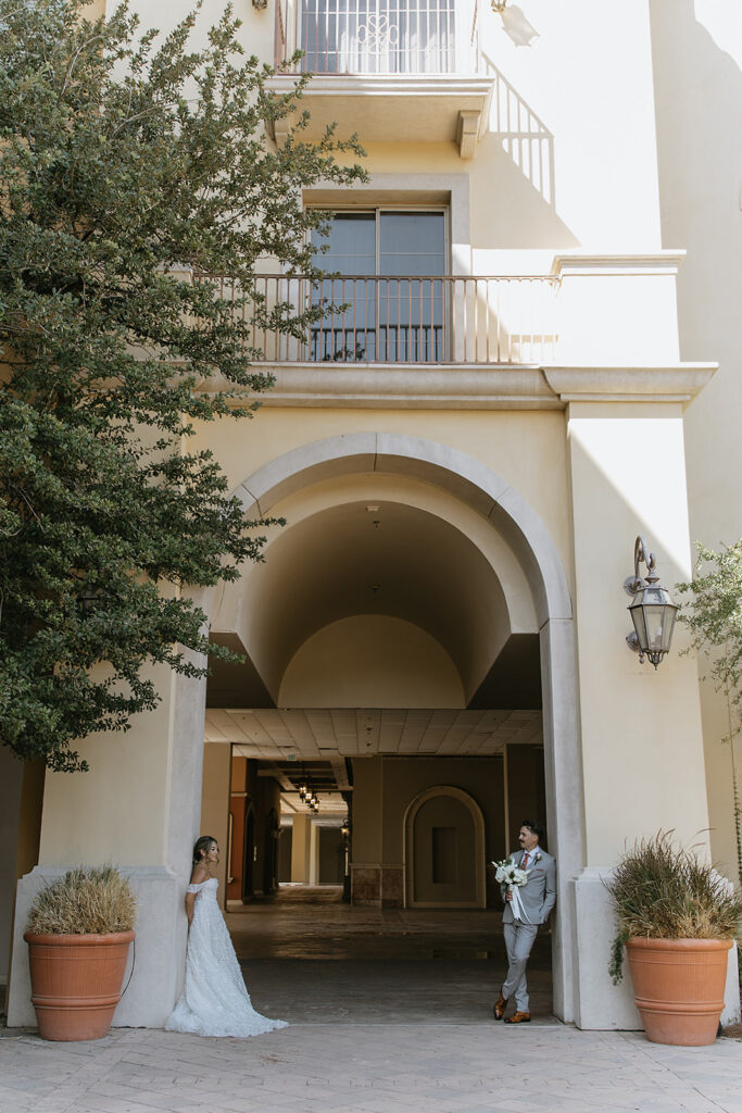 elegant and timeless bridal session