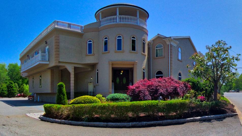 Amalfi Coast Inspired Venues Without Leaving the States