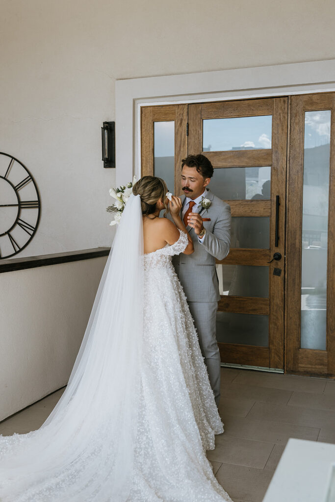 Nikki & Steven’s Elegant Destination Wedding in Henderson, Nevada