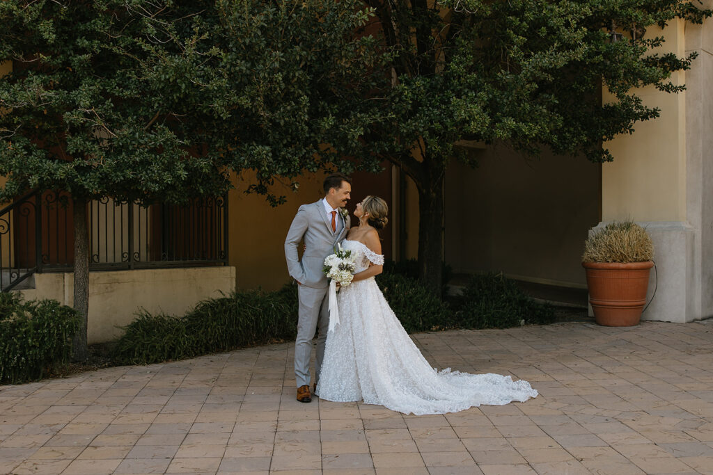 Nikki & Steven’s Elegant Destination Wedding in Henderson, Nevada
