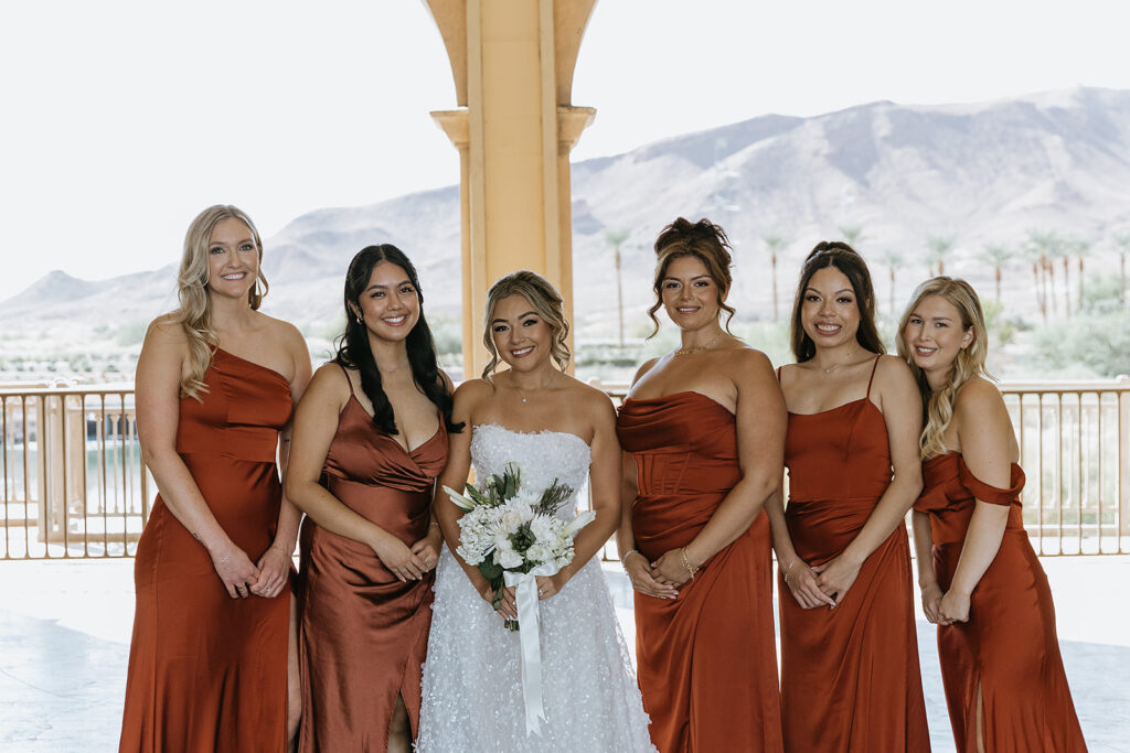 cute picture of the bride and her bridesmaids