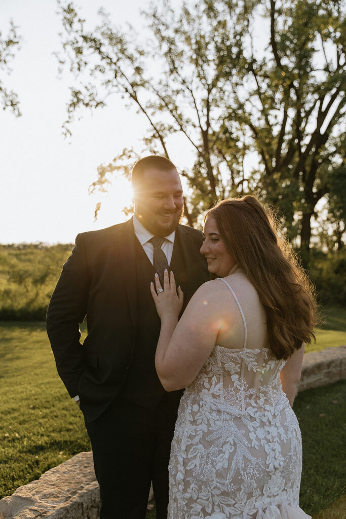 stunning bridal photos during golden hour